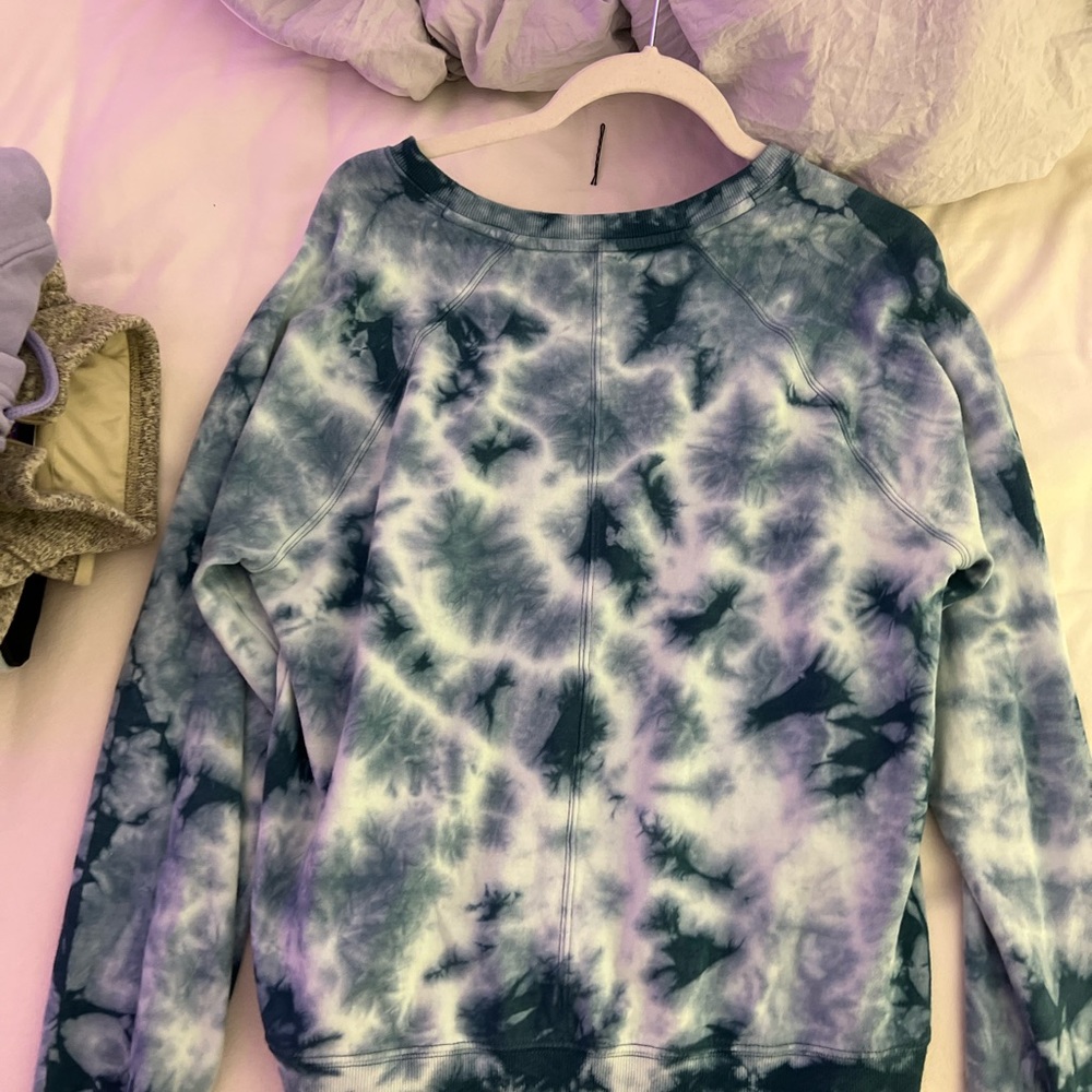 ATHLETA SWEATER - Picture 2 of 4
